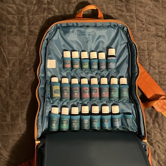 NIB! Young Living Backpack & Oil Set 🌱 - Picture 9 of 16